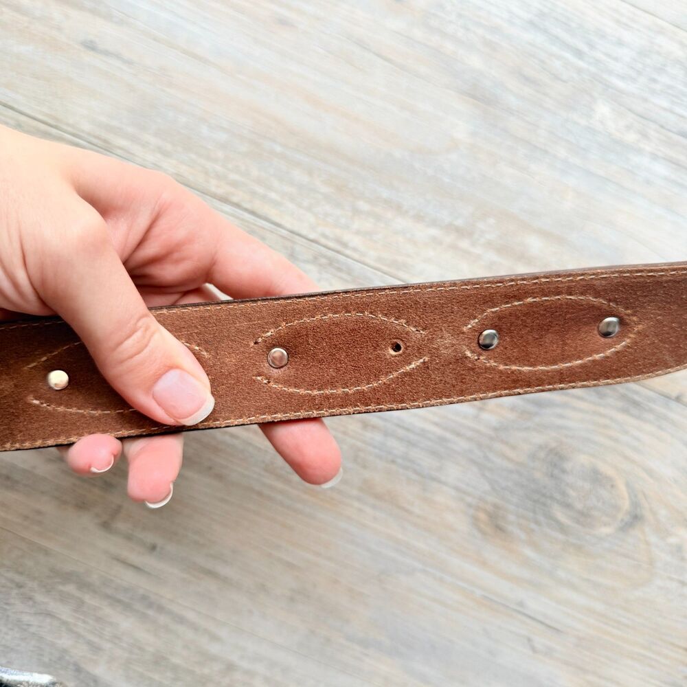 Justin Western Concho Leather Belt Brown Engraved Silver Conchos Size 30 USA - Picture 9 of 12